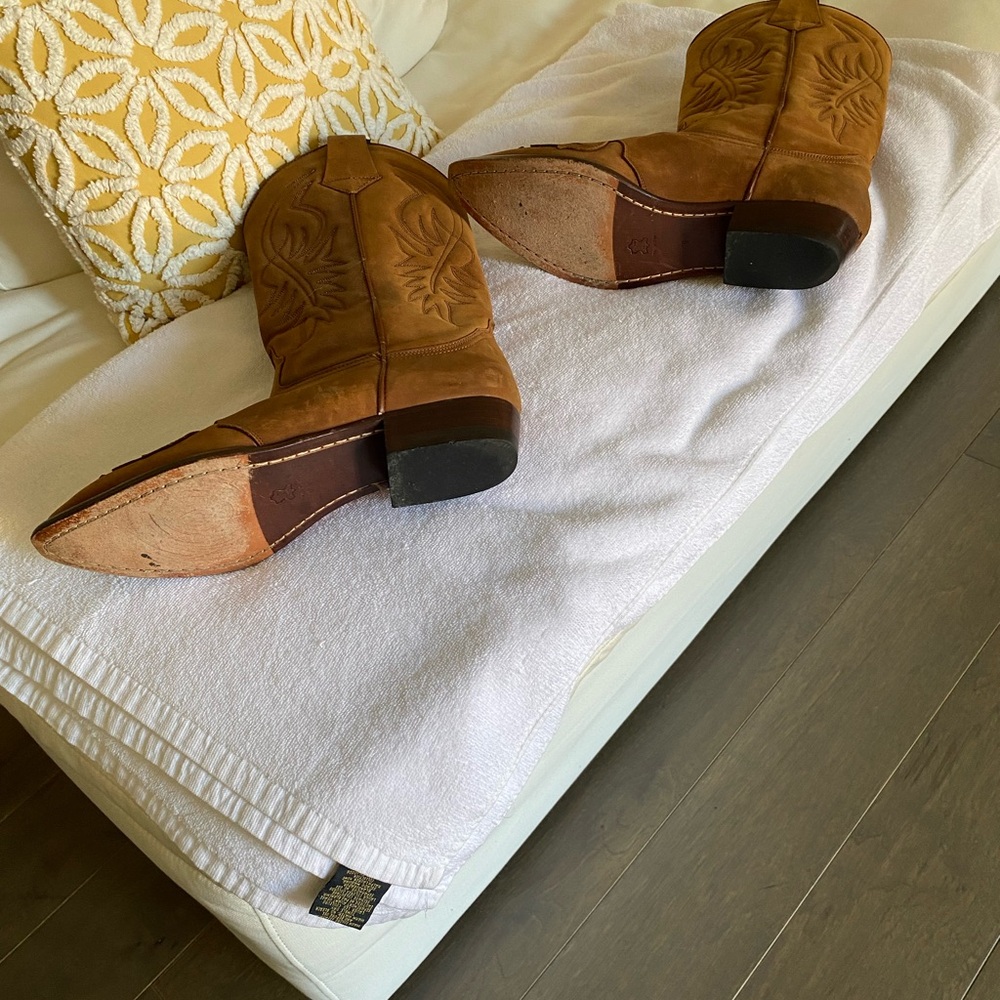 Guess Tan Suede Western Cowboy Boots - Picture 3 of 3